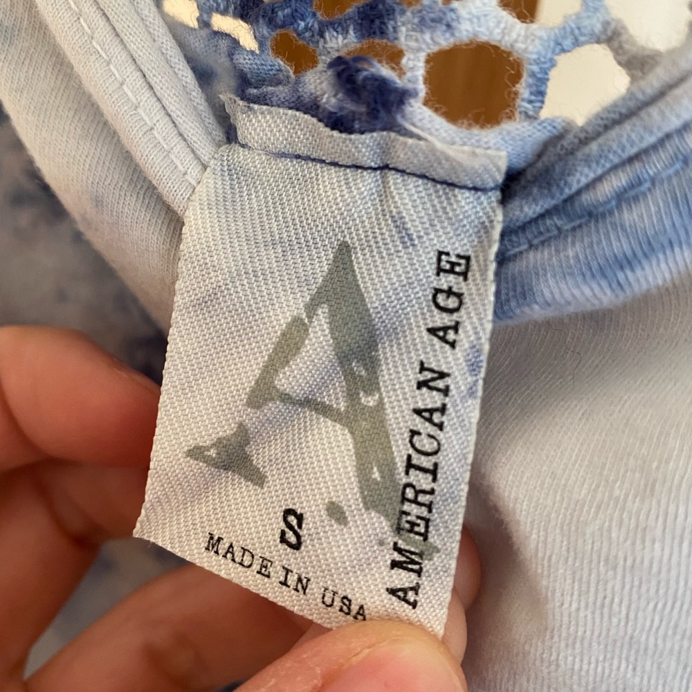 American Age Crochet Back Tie-dye Tank - Picture 3 of 3